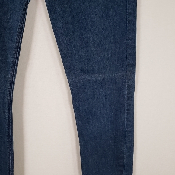 Flawed Hudson Nico Midrise Super Skinny Size 28  Medium Wash Denim - Picture 7 of 12